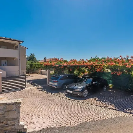 Oliva Villa Kaštelir